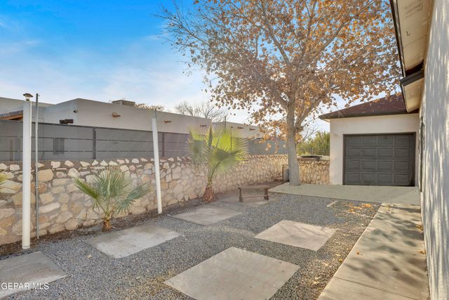 5876 OSCAR PEREZ Avenue, El Paso, TX 79932