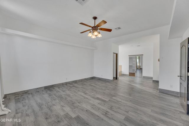 5876 OSCAR PEREZ Avenue, El Paso, TX 79932