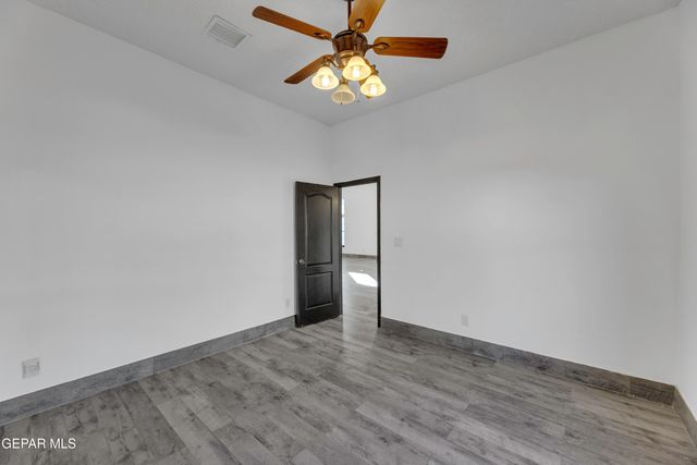 5876 OSCAR PEREZ Avenue, El Paso, TX 79932