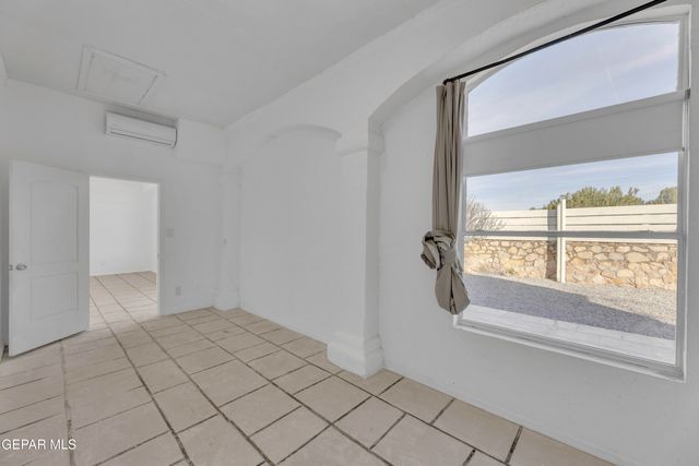 5876 OSCAR PEREZ Avenue, El Paso, TX 79932