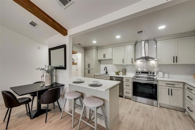 9227 Crimnson Court, Dallas, TX 75217