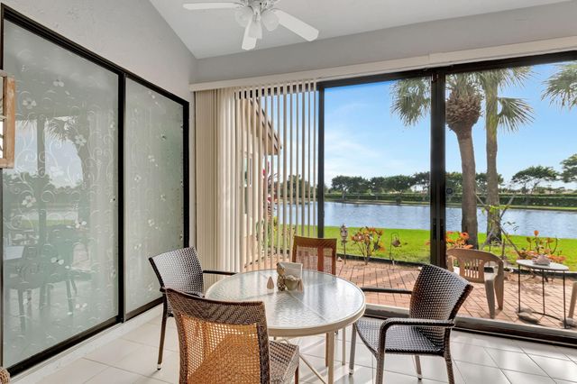 8224 Cassia Dr, Boynton Beach, FL 33472