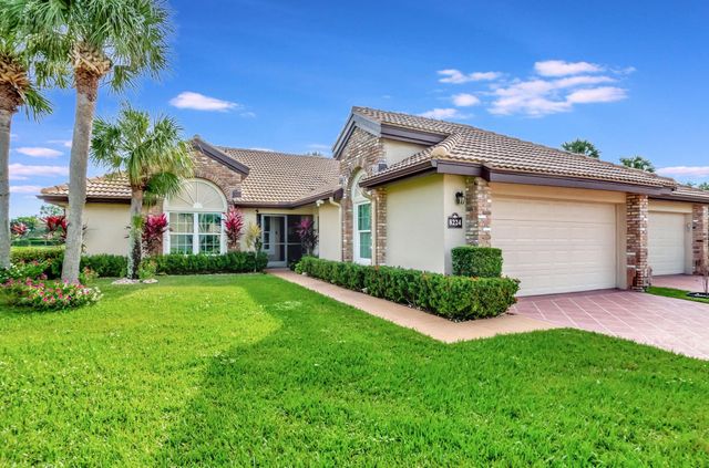 8224 Cassia Dr, Boynton Beach, FL 33472