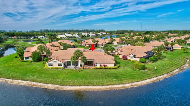 8224 Cassia Dr, Boynton Beach, FL 33472