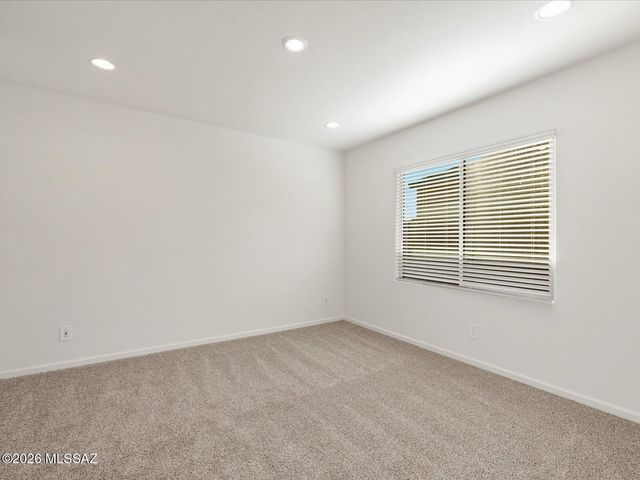 7328 S Gray Jay Drive, Tucson, AZ 85747