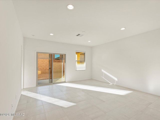 7328 S Gray Jay Drive, Tucson, AZ 85747