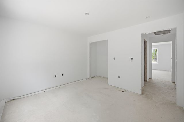 19 Bald Hill Road, Raymond, NH 03077