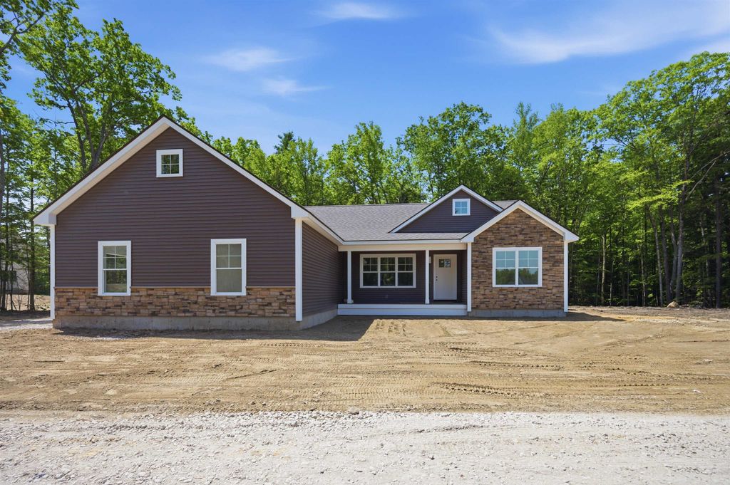 19 Bald Hill Road, Raymond, NH 03077