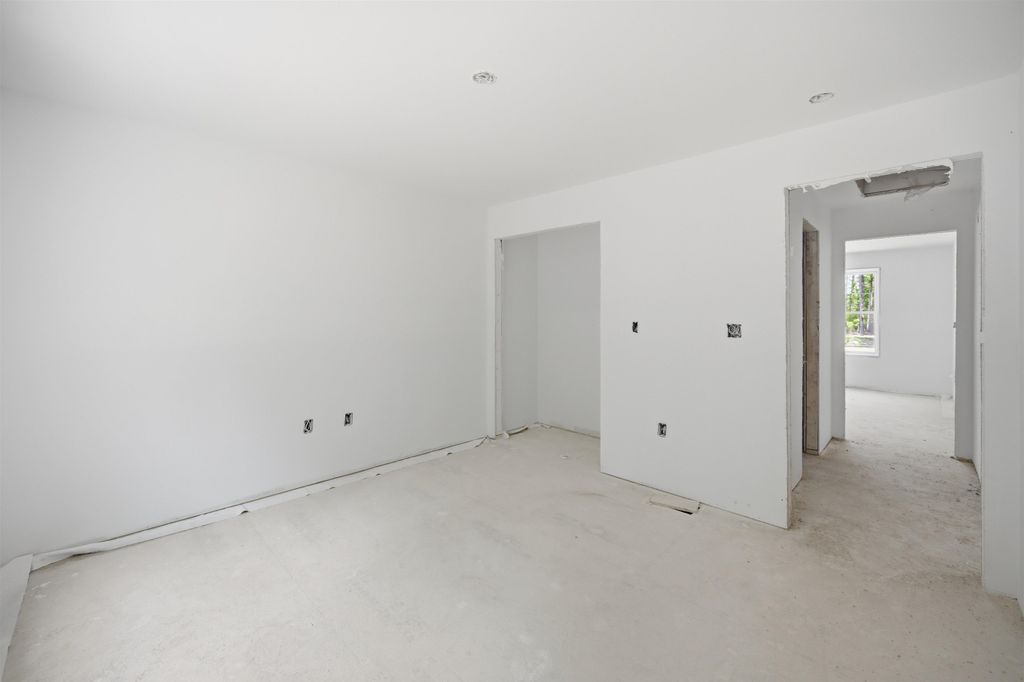 Image 10 of property listing at 19 Bald Hill Road, Raymond, NH 03077