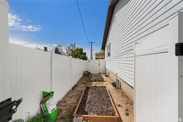 2086 N 175 W, Sunset, UT 84015