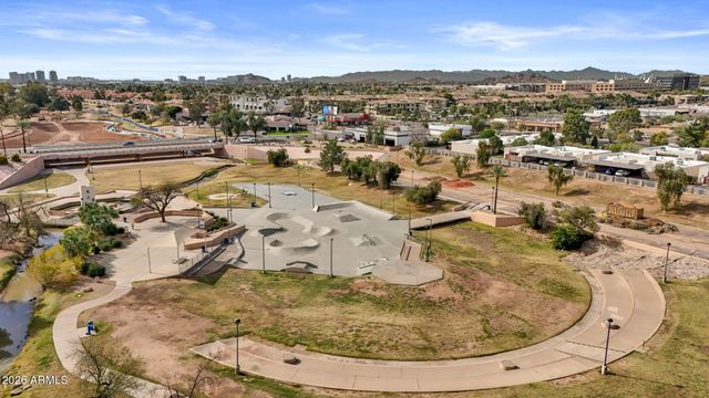 2052 N 78TH Street, Scottsdale, AZ 85257