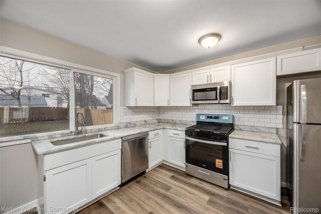 14816 Alberta Avenue, Warren, MI 48089