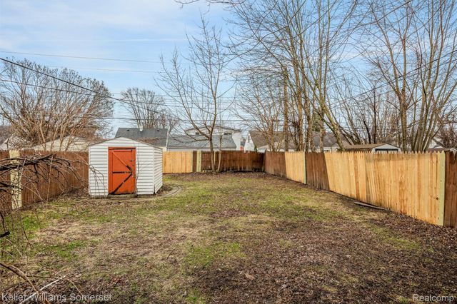 14816 Alberta Avenue, Warren, MI 48089