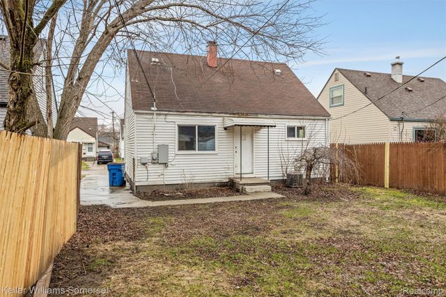 14816 Alberta Avenue, Warren, MI 48089