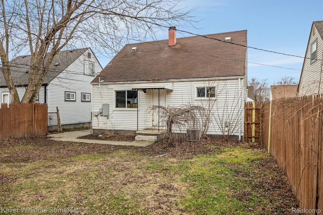 14816 Alberta Avenue, Warren, MI 48089