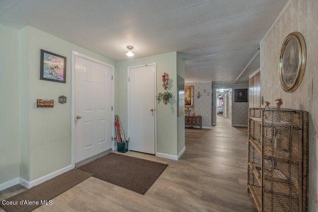 16155 N Mountain View Rd, Rathdrum, ID 83858