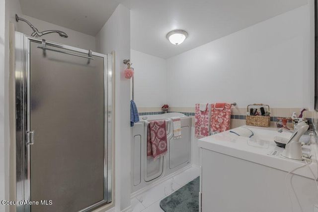 16155 N Mountain View Rd, Rathdrum, ID 83858