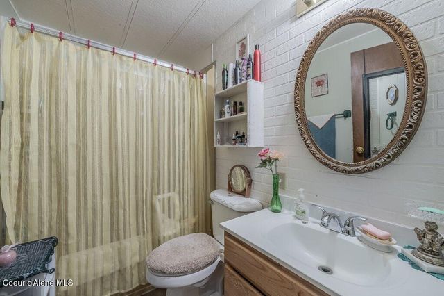 16155 N Mountain View Rd, Rathdrum, ID 83858