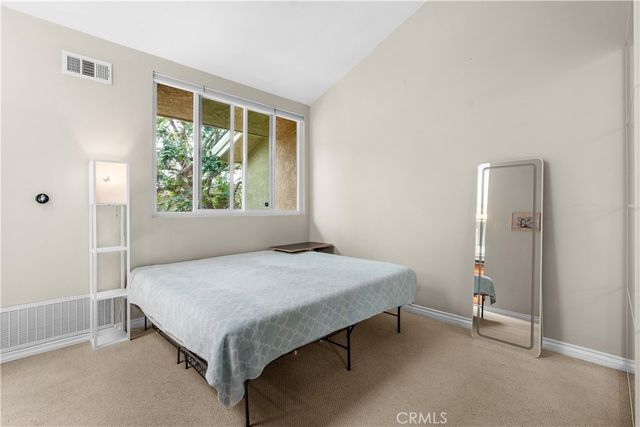 240 Pineview 3A, Irvine, CA 92620