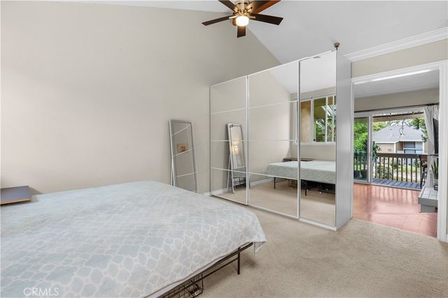 240 Pineview 3A, Irvine, CA 92620