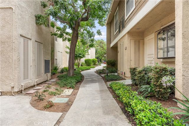 240 Pineview 3A, Irvine, CA 92620