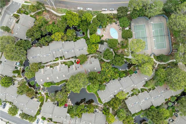 240 Pineview 3A, Irvine, CA 92620