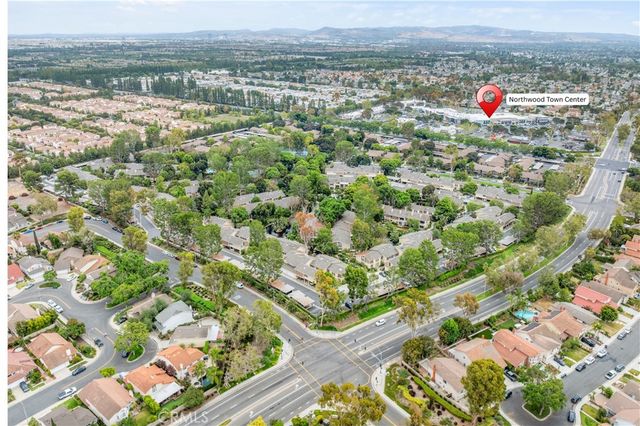 240 Pineview 3A, Irvine, CA 92620