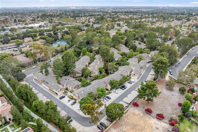 240 Pineview 3A, Irvine, CA 92620
