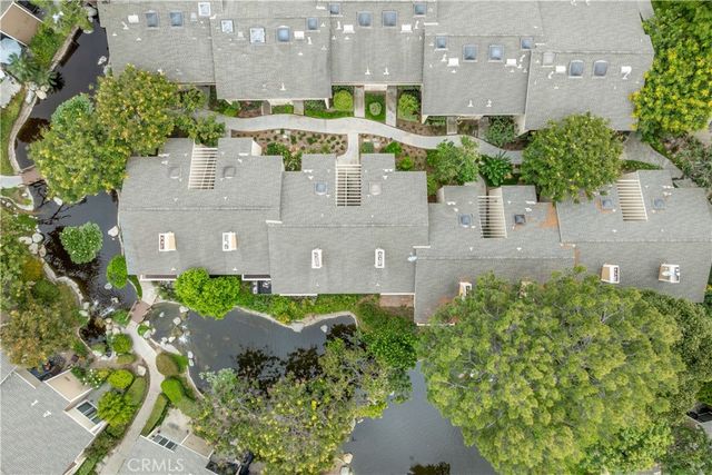 240 Pineview 3A, Irvine, CA 92620