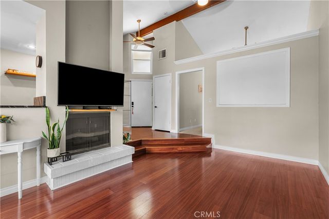 240 Pineview 3A, Irvine, CA 92620