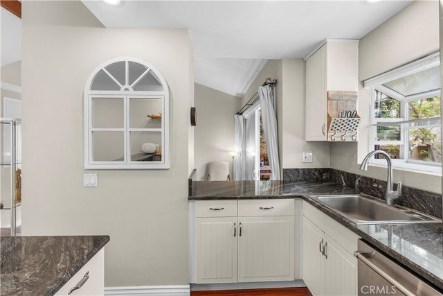 240 Pineview 3A, Irvine, CA 92620