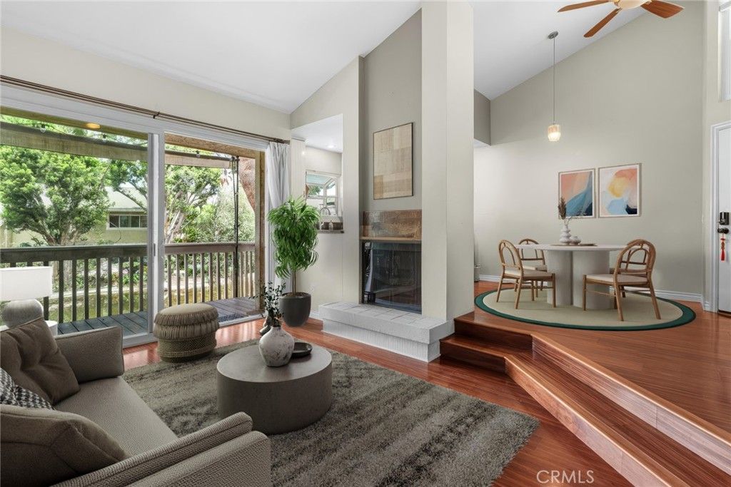 240 Pineview 3A, Irvine, CA 92620