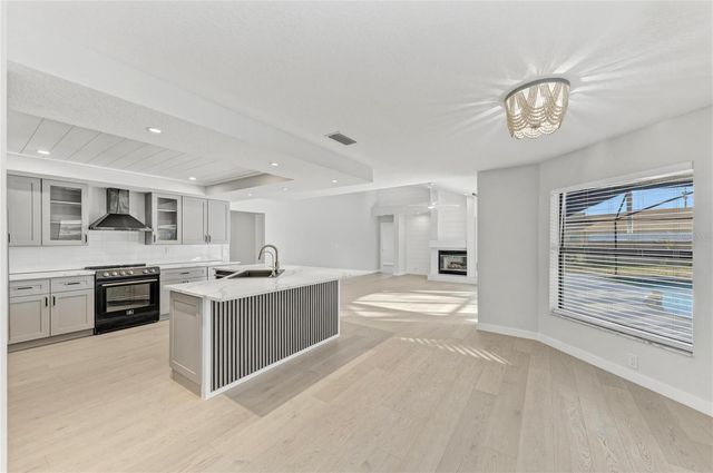 5328 DOMINICA CIRCLE, Sarasota, FL 34233