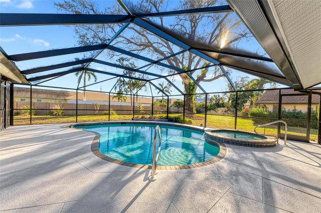 5328 DOMINICA CIRCLE, Sarasota, FL 34233