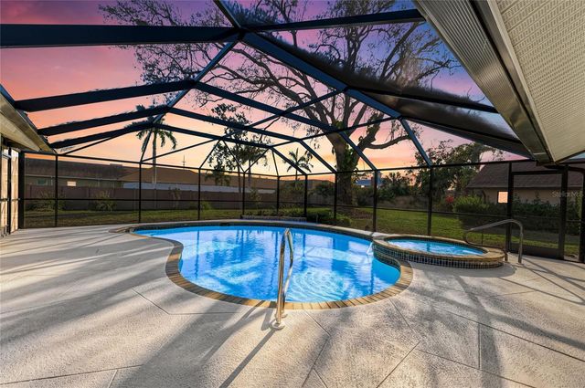 5328 DOMINICA CIRCLE, Sarasota, FL 34233