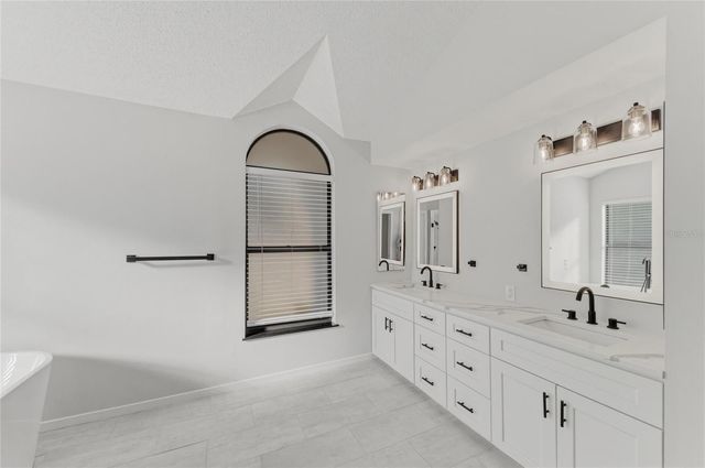 5328 DOMINICA CIRCLE, Sarasota, FL 34233