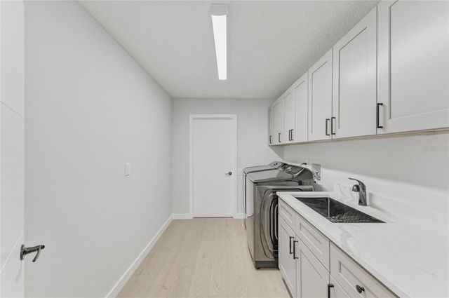 5328 DOMINICA CIRCLE, Sarasota, FL 34233