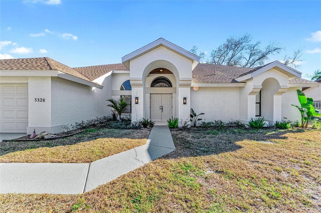 5328 DOMINICA CIRCLE, Sarasota, FL 34233