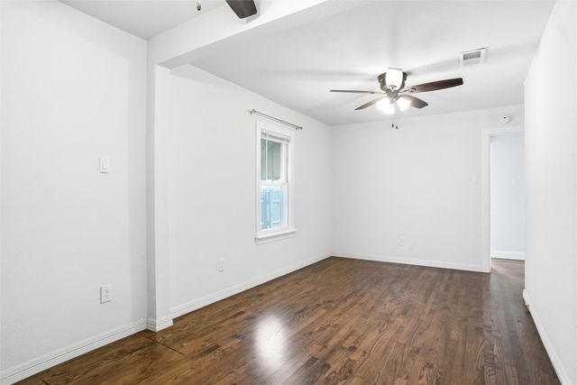 5801 Posey Lane, Haltom City, TX 76117