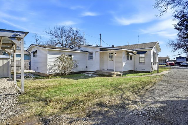 5801 Posey Lane, Haltom City, TX 76117