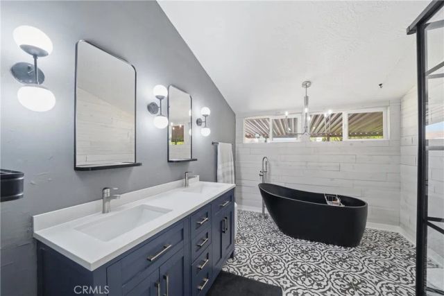 20683 Waalew B45, Apple Valley, CA 92307