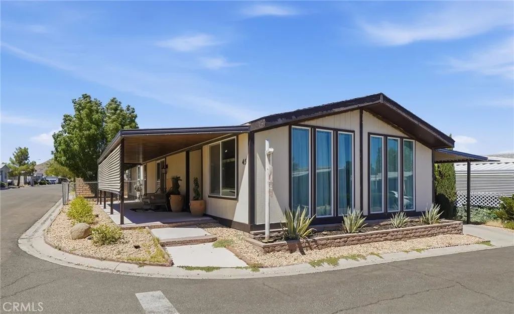 20683 Waalew B45, Apple Valley, CA 92307