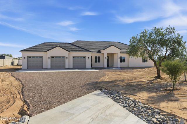 10039 N Burris Road, Casa Grande, AZ 85122