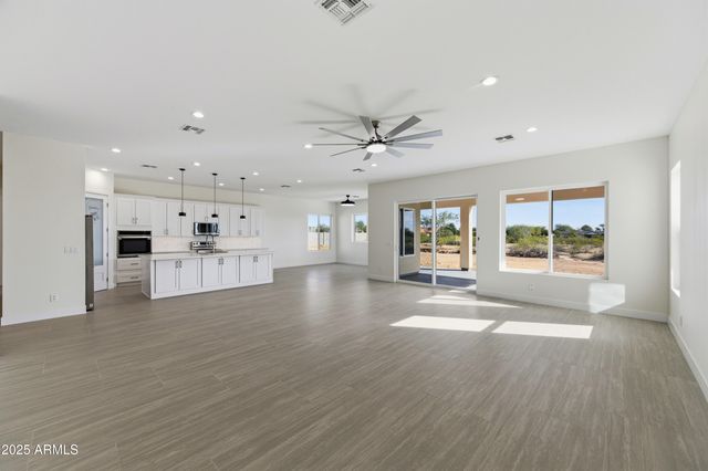 10039 N Burris Road, Casa Grande, AZ 85122