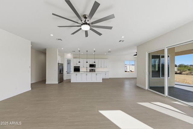 10039 N Burris Road, Casa Grande, AZ 85122