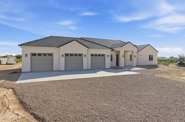10039 N Burris Road, Casa Grande, AZ 85122