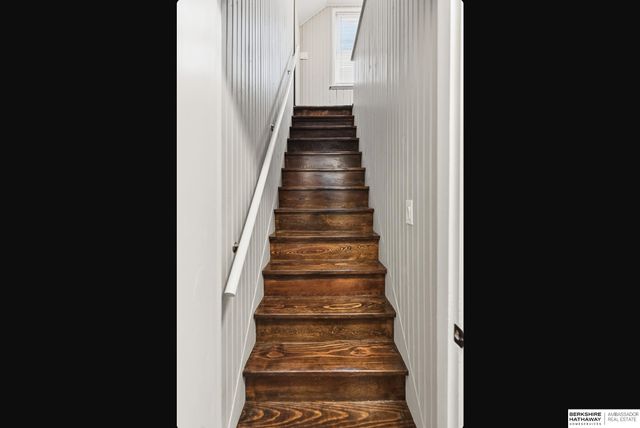 1705 S 54th Street, Omaha, NE 68106