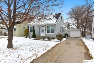 1705 S 54th Street, Omaha, NE 68106