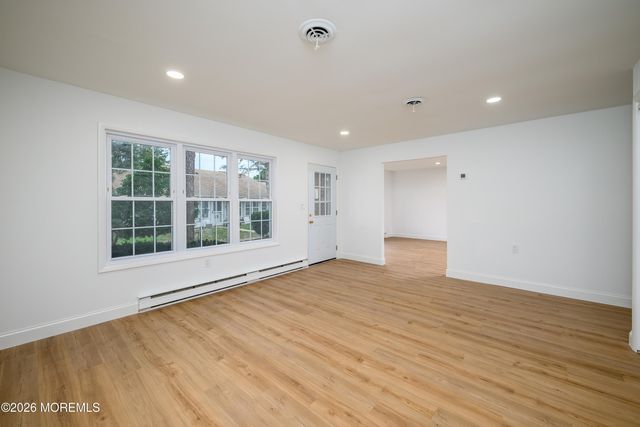 37 Cambridge Circle B, Manchester, NJ 08759