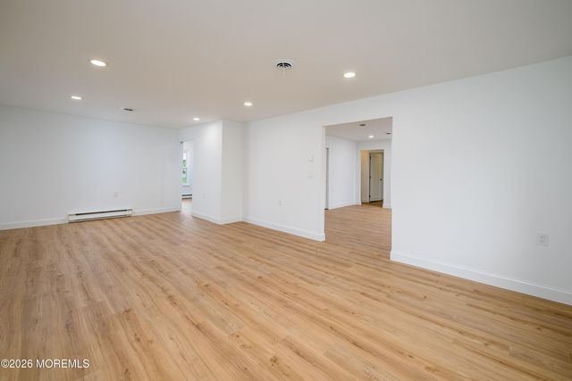 37 Cambridge Circle B, Manchester, NJ 08759